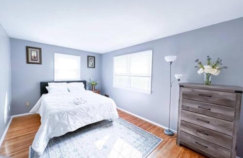 Rochester House | Cozy 5 bedroom Home mins from RIT