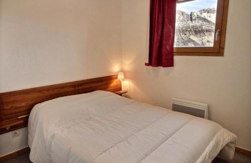 Saint-Etienne-en-Devoluy Apartment | Cozy 6-person apartment with balcony