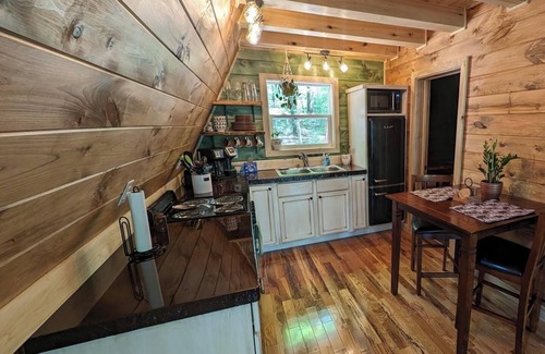 Campton Cabin | Cozy A-frame near Red River Gorge