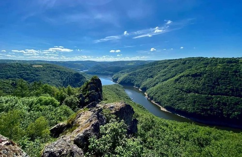 Paulhenc Cottage | Cozy Accessible Cottage with Pool Near Cantal Mountains and Truyère Gorges