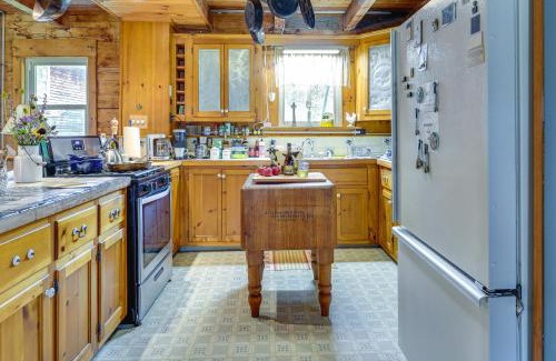 Town of Beekmantown House | Cozy Adirondack Cabin Retreat in West Chazy!