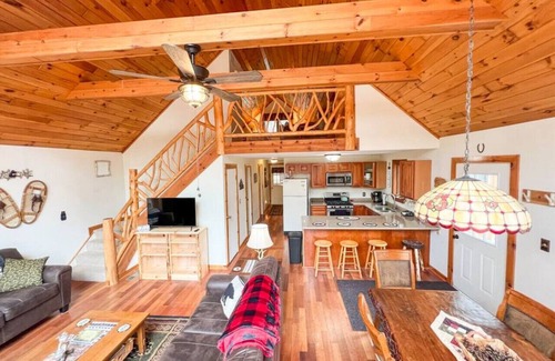 Inlet Cabin | Cozy Adirondack Mountain Cabin- Inlet, NY - Sleeps 9!
