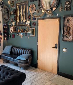 Tampa Heights Apartment | Cozy AF Gothic Rose Gallery