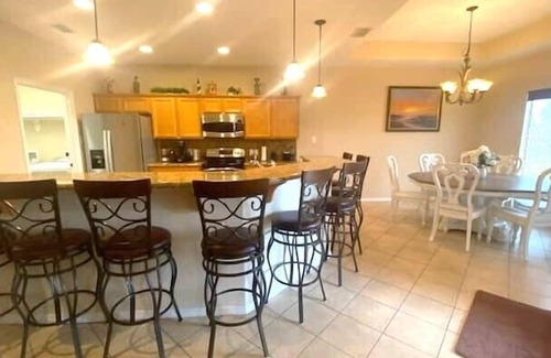 Laguna Vista Villa | Cozy and Beautiful 30 Hacienda