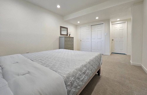 High Point House | Cozy and Bright 2-Bedroom Haven