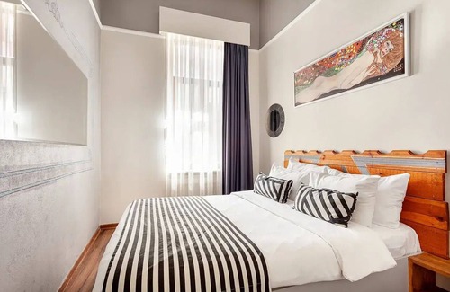 Pera Apartment | Cozy and Central Fully Equipped Apartment 1+1 5min to Taksim Square