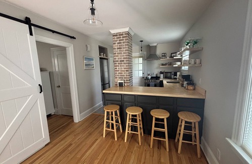 Portsmouth Cottage | Cozy and charming, this cottage offers a retreat surrounded by local beaches.