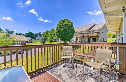 Table Rock Apartment | Cozy and Convenient Branson Condo with Balcony!