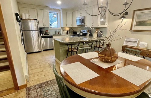 Wilmington Condo | Cozy and Convenient Golf and Ski Condo