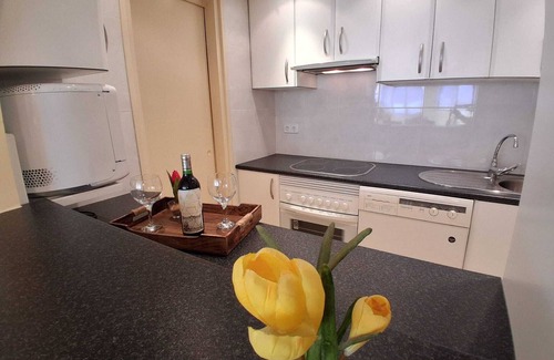 Marbella Seafront Promenade Apartment | Cozy and familiar apartment.
