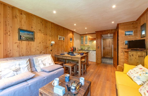 Val-d'Isere Apartment | Cozy and Harmonious Duplex Apartment with Wifi in La Roche des Fours Residence, Val-d'Isère