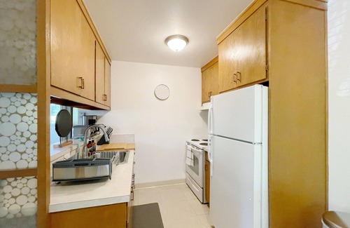 Lafayette Apartment | Cozy and Lovely walk to downtown