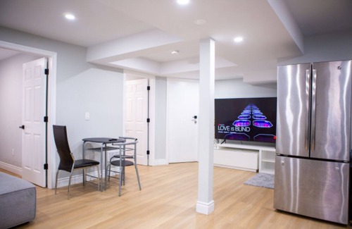 Brampton House | Cozy and Private Basement apartment/Ideal for Relaxation or Work