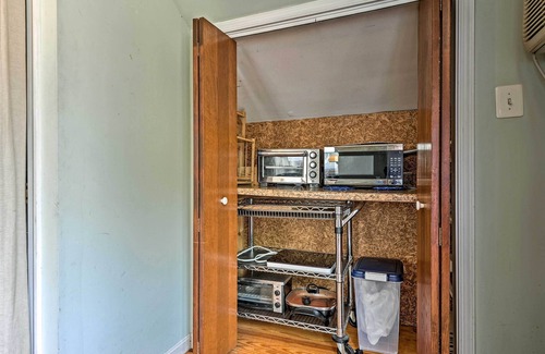 Rossville Apartment | Cozy and Private Rental Unit in Towson/Baltimore