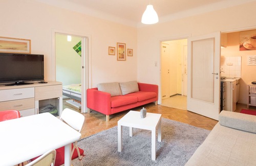 Alservorstadt Apartment | COZY and quiet flat - 12 min to center