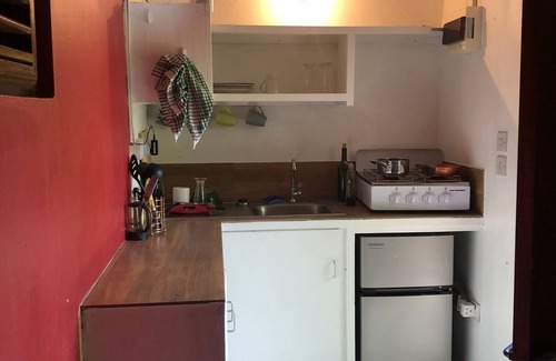 Marigot House | Cozy and Rustic bungalow next to river! Close to interesting sites.