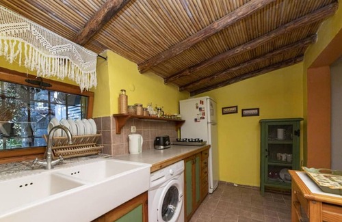 Bitez Villa | Cozy and Secluded House with Garden in Bodrum