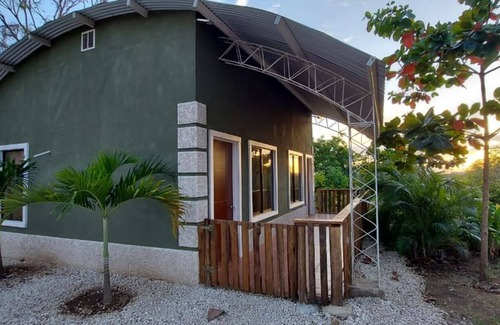 Canton Abangares Villa | Cozy and Serene Villa 1 Mile from Gulf of Nicoya