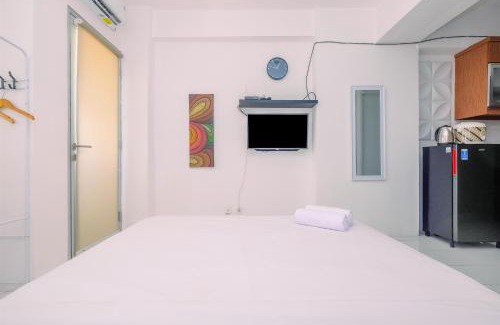 Gunung Putri Apartment | Cozy and Tranquil Studio Apartment at Gunung Putri Square By Travelio