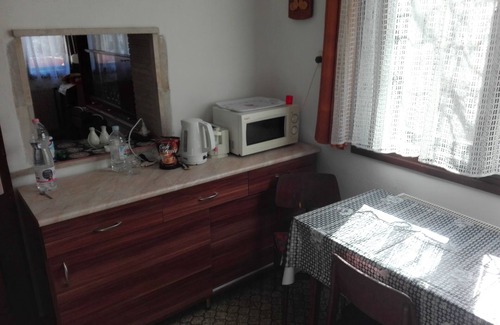 Balatonalmadi House | Cozy and well-kept apartment in a quiet location for 6 people