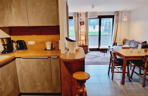 Montalbert Apartment | Cozy apartment in resort center, near slopes, parking, WiFi