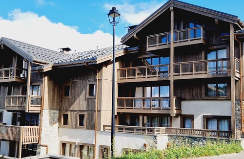 Montalbert Apartment | Cozy apartment in resort center, near slopes, parking, WiFi
