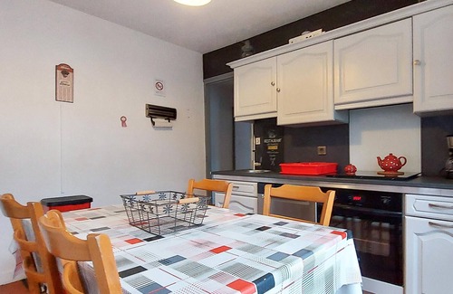 Saint-Aubin-le-Cauf Apartment | Cozy apartment in Saint-Aubin-le-Cauf