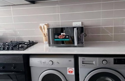 Greater Johannesburg Metropolitan Area Apartment | Cozy apartment: TV/Wi-Fi/Netflix
