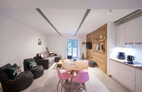 Eckartsberg Apartment | Cozy apartment with terrace in the FarmHouse Eckartsberg in the Zittau Mountains