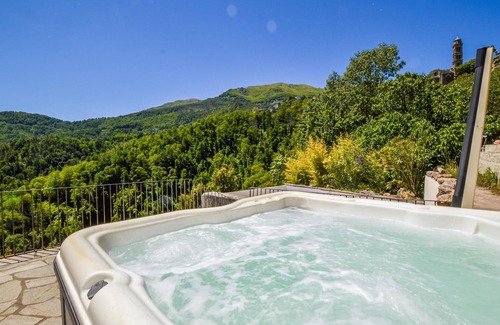 Carcheto-Brustico Apartment | Cozy apartment in Carcheto Brustico