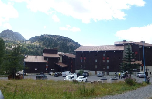 Isola Apartment | Cozy apartment 35m², 2 rooms with balcony, near slopes