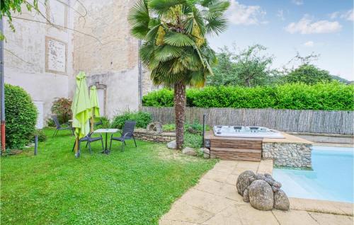 Saint-Jean-du-Bruel Apartment | Cozy Apartment In Saint Jean Du Bruel