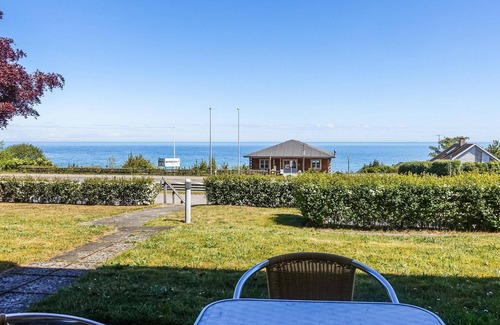 Sandkaas Apartment | Cozy apartment in Allinge with WiFi