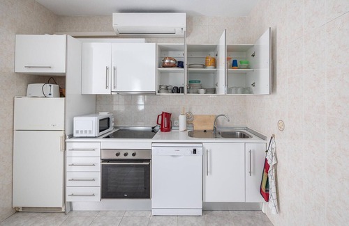 L'Alfas del Pi Apartment | Cozy apartment in Cautivador with WiFi