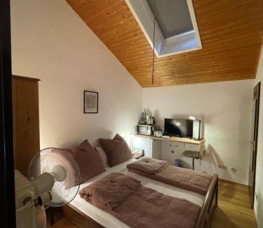 Munchen District Apartment | Cozy apartment in commercial centre for two