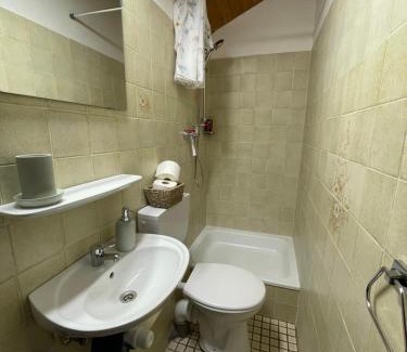 Munchen District Apartment | Cozy apartment in commercial centre for two