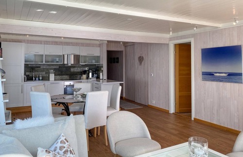 Ulstein Municipality Apartment | Cozy apartment in Gurskøy with sauna