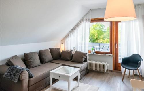 Schwackendorf Apartment | Cozy Apartment In Hasselberg With Wifi