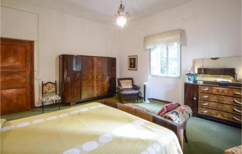 Castell'Anselmo Apartment | Cozy Apartment In Castell'anselmo