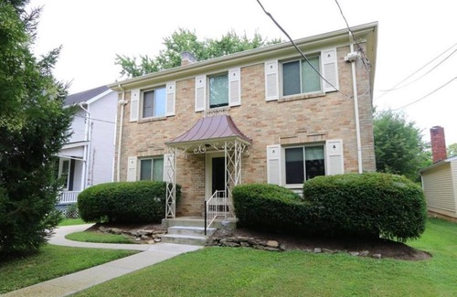 Roselawn Finance Apartment | Cozy Apartment in Pleasant Ridge