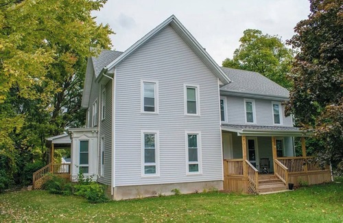 North Greece Apartment | Cozy Apartment in Quiet Spencerport with Private Deck