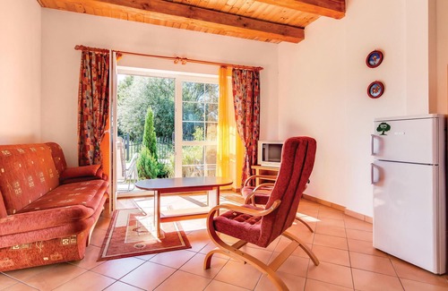 Rowy Apartment | Cozy apartment in Rowy with kitchen