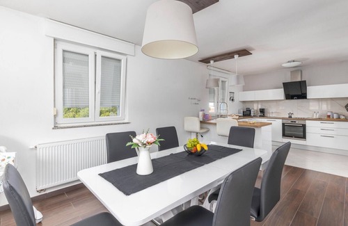 Klana Apartment | Cozy apartment in Skalnica with WiFi