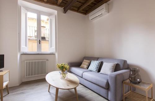 Rione VIII Sant'Eustachio Apartment | Cozy apartment in via degli Spagnoli - FromHometoRome