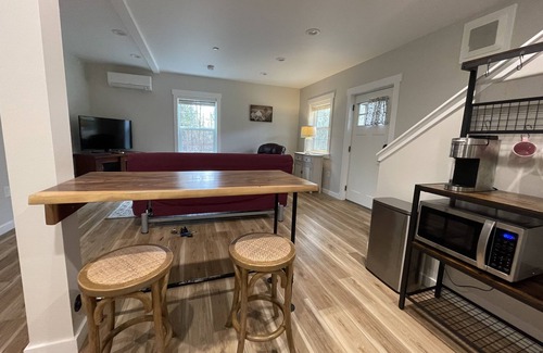 Buckley Apartment | Cozy Apartment in welcoming Buckley