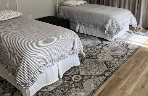 Buckley Apartment | Cozy Apartment in welcoming Buckley
