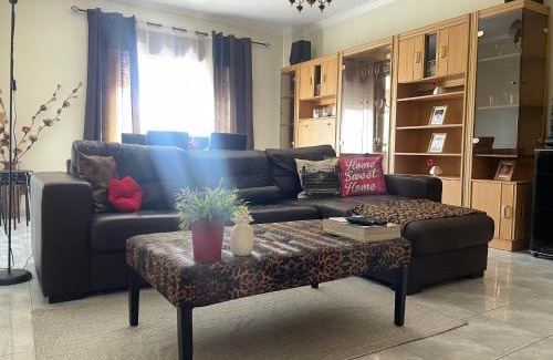 Santa Iria de Azoia Apartment | Cozy apartment near Parque das Nações