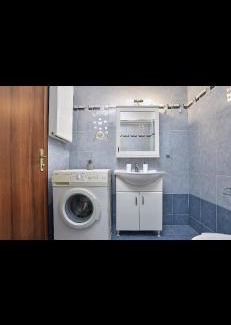 Keratsini-Drapetsona Apartment | Cozy apartment next to the port!