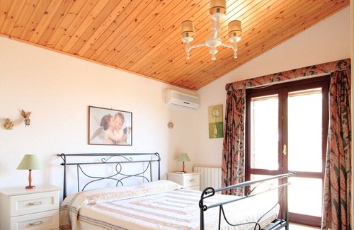 Capaci Villa | Cozy apartment, panoramic terrace,sea view, garden,10 minutes to Palermo