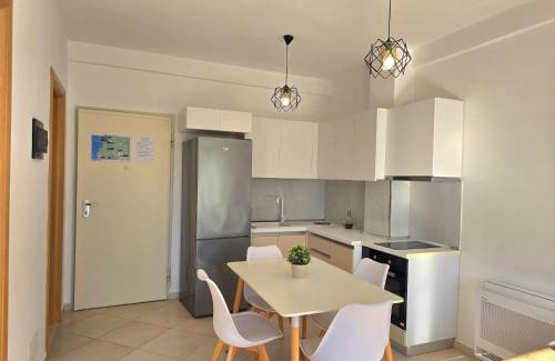 Ishem Apartment | Cozy Apartment Steps from Sandy Beach
